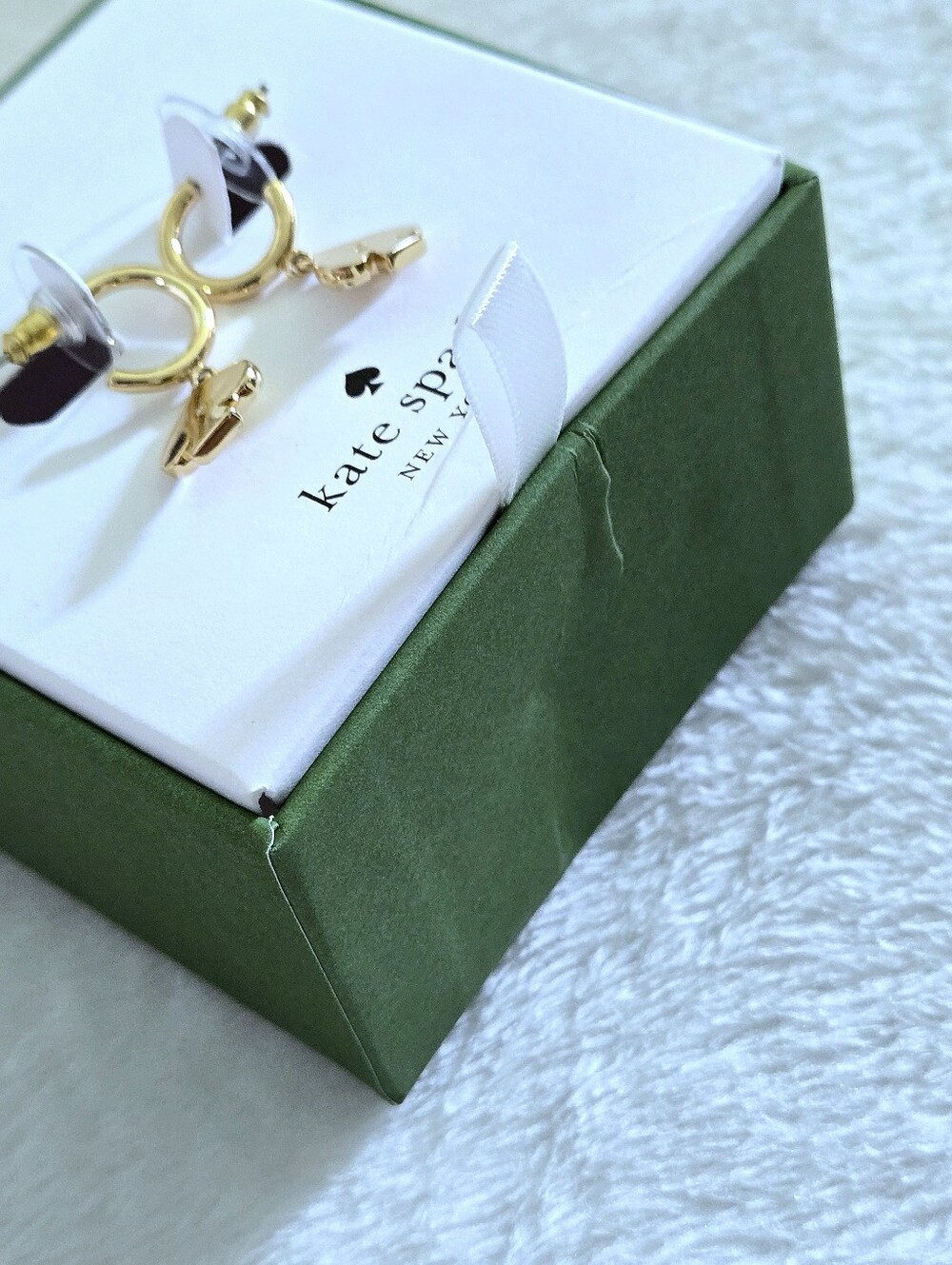 Kate Spade♠️ Gold💛 "Everyday Spade" Huggie🤗 Hoop Earrings - NIB - Picture 16 of 16